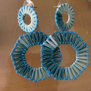 Excellent condition (worn once) Ombré Blue Boutique Earrings